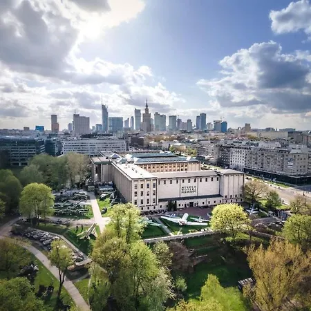 Super Brown 2x Metro Nowy Wifi Netflix Spotify Panorama Miasta Appartement