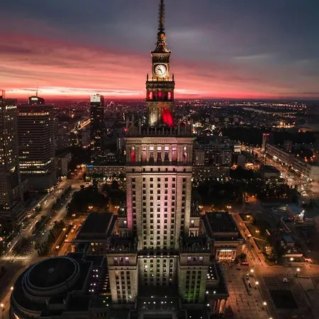 Super Brown 2x Metro Nowy Wifi Netflix Spotify Panorama Miasta Appartement